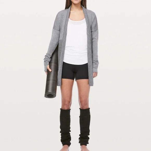 lululemon Align™ High-Rise Short 4" - Picture 2 of 8